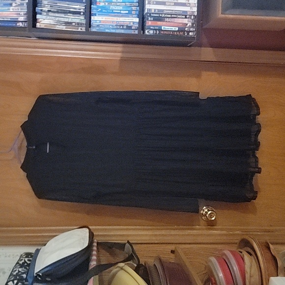 Brand new Lily rose lace dress with long sleeves - Picture 4 of 5